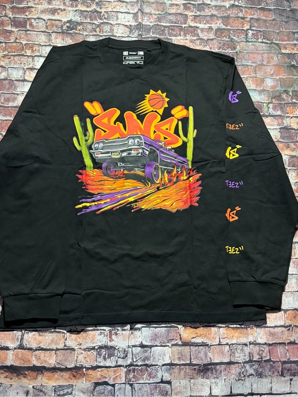 PHX Suns Black Graphic Long-Sleeve Shirt with Vibrant Car Art